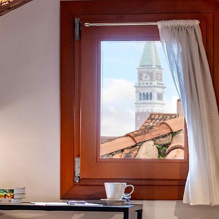 Glass House - Loft 2 Minutes To Rialto Bridge & View Veneza Exterior foto