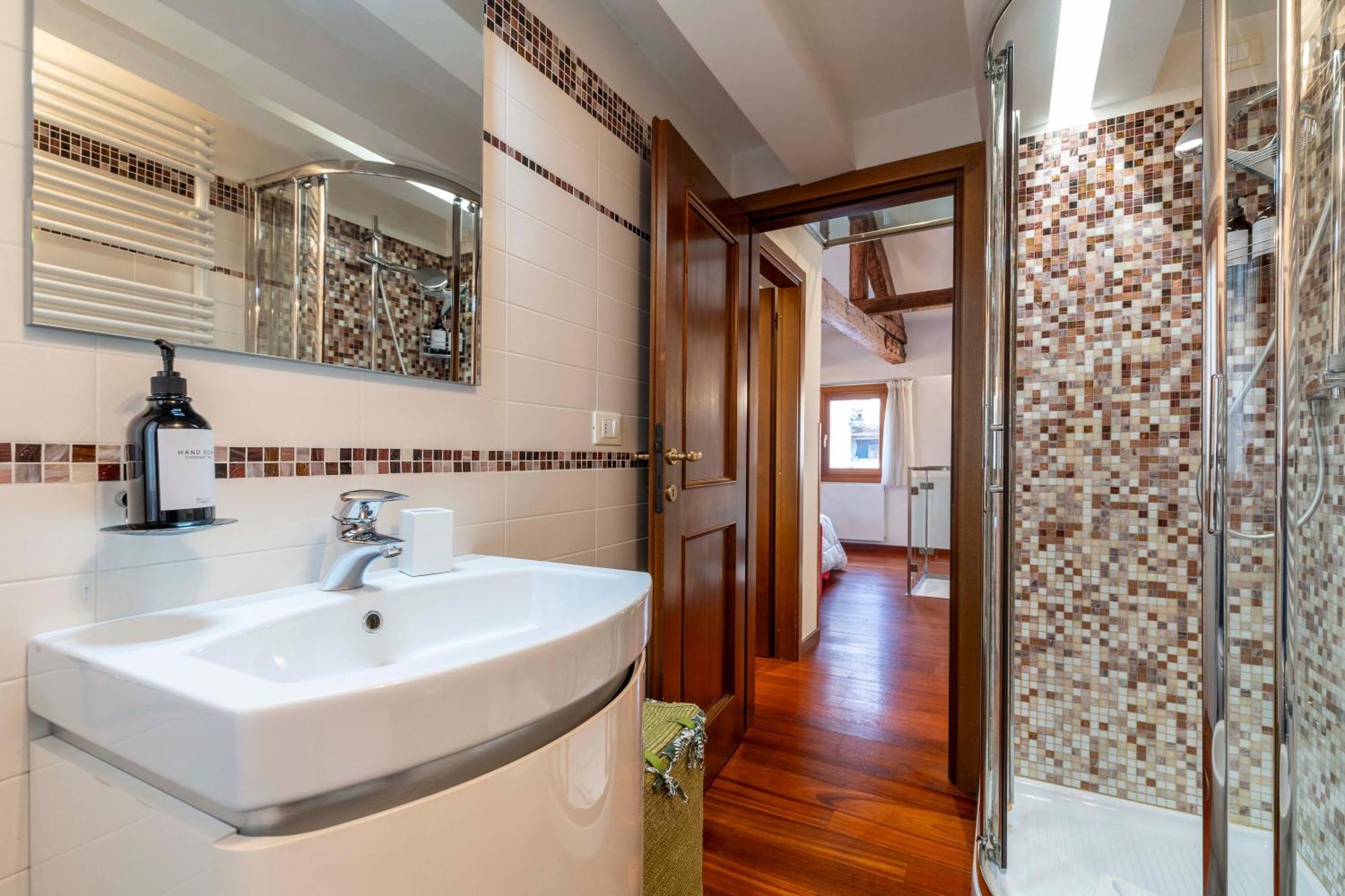 Glass House - Loft 2 Minutes To Rialto Bridge & View Veneza Exterior foto