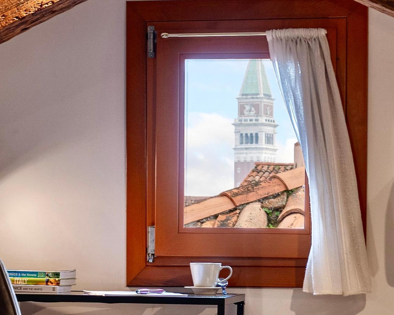 Glass House - Loft 2 Minutes To Rialto Bridge & View Veneza Exterior foto